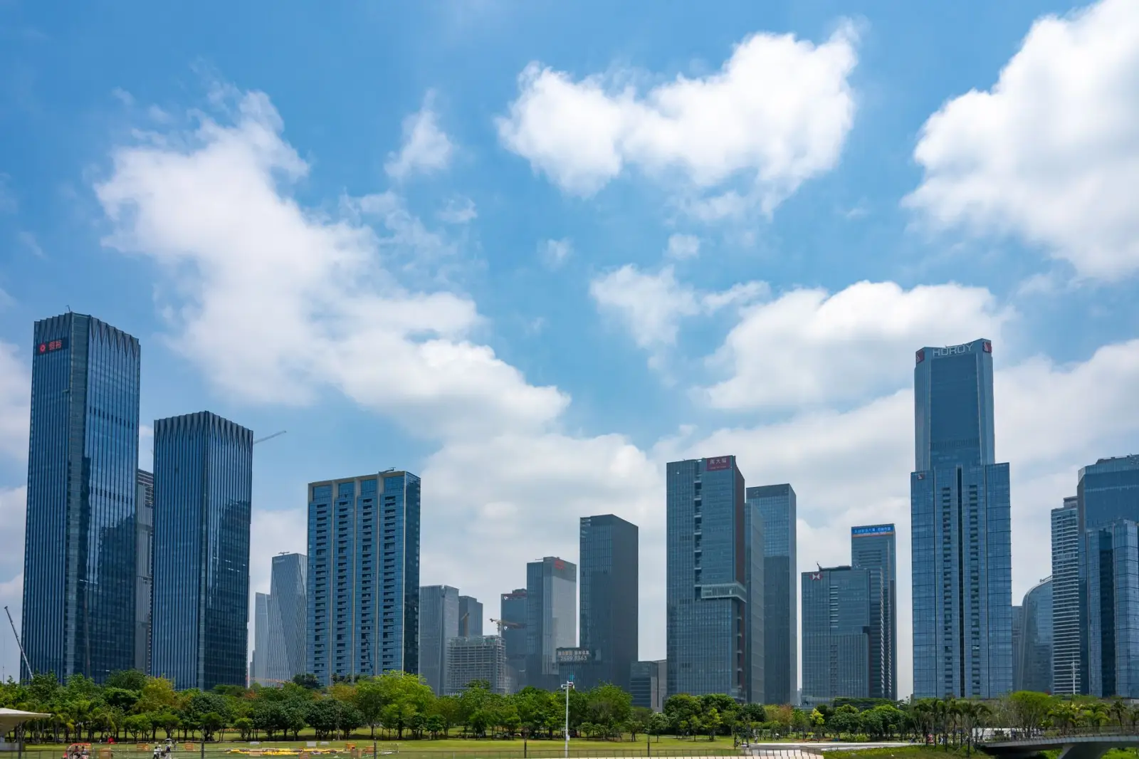 宣传单与折页设计中的色彩管理关键技术解析